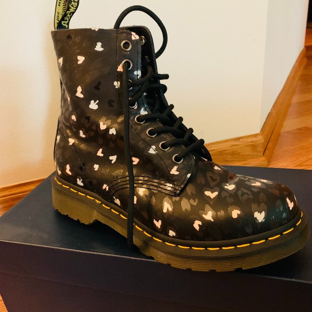 Doc Martens 1460 PASCAL Boots  Size European 39